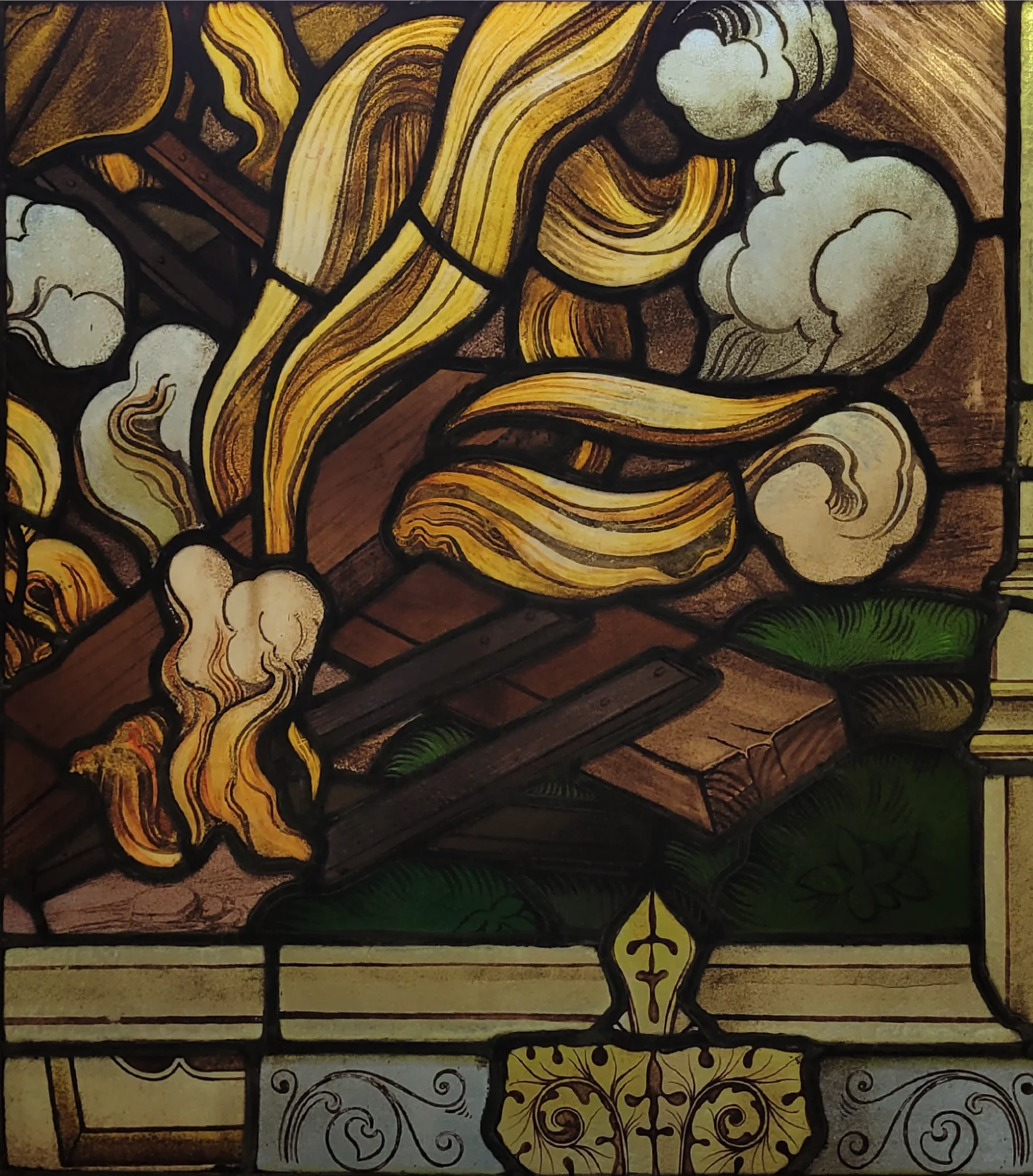 Kerkraam vlammen en wolken